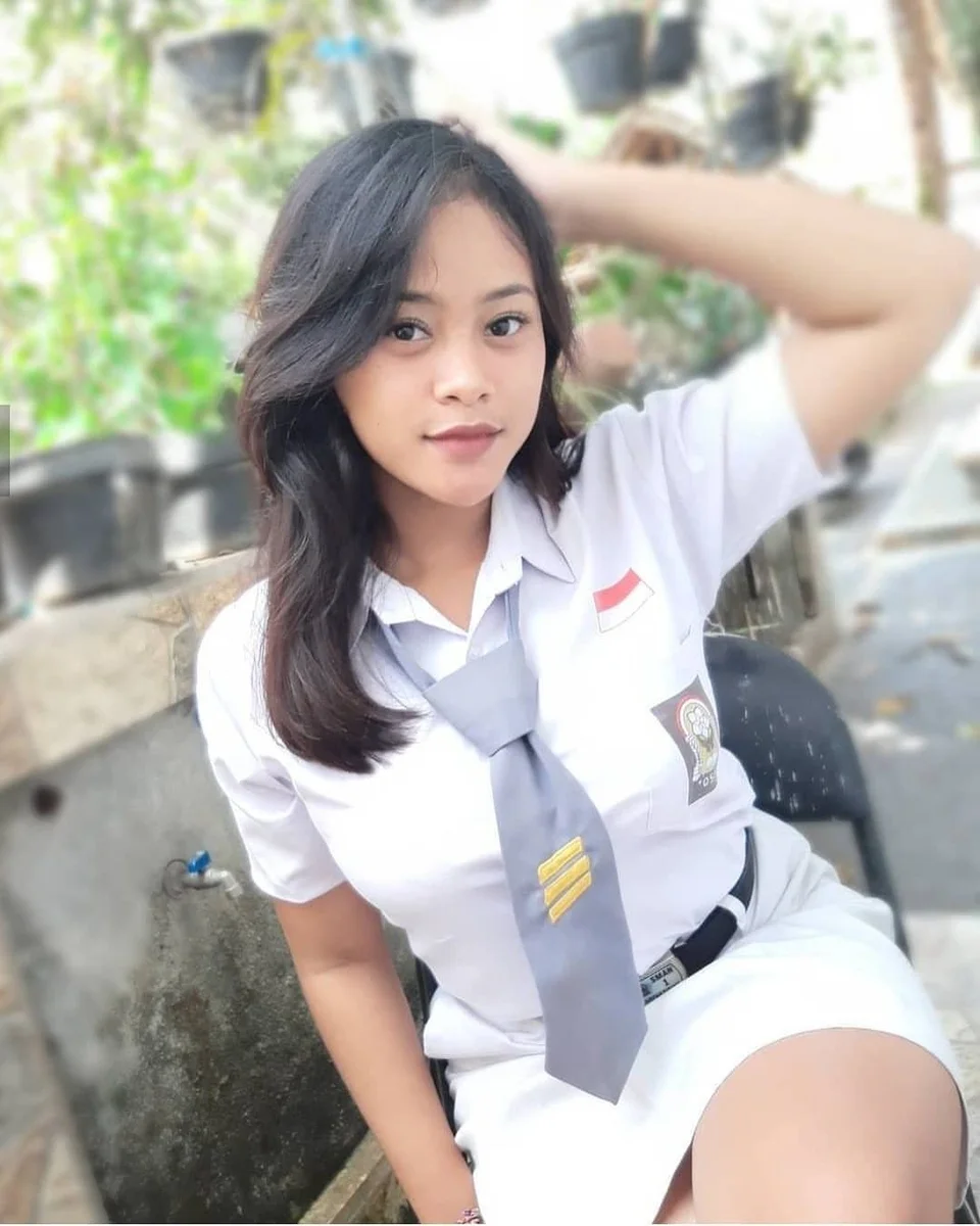 Top 7 Fenomena Bu Guru Salsa Viral Sma di Indonesia in 2025 Viral Kiw Kiw Kontroversial dari Persaudaraan Seibu 10 Anjay Tiktok Trending Global Official